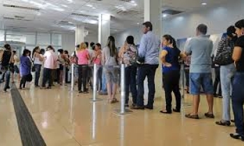 DANO MORAL - FILA EM BANCO