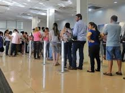 DANO MORAL - FILA EM BANCO